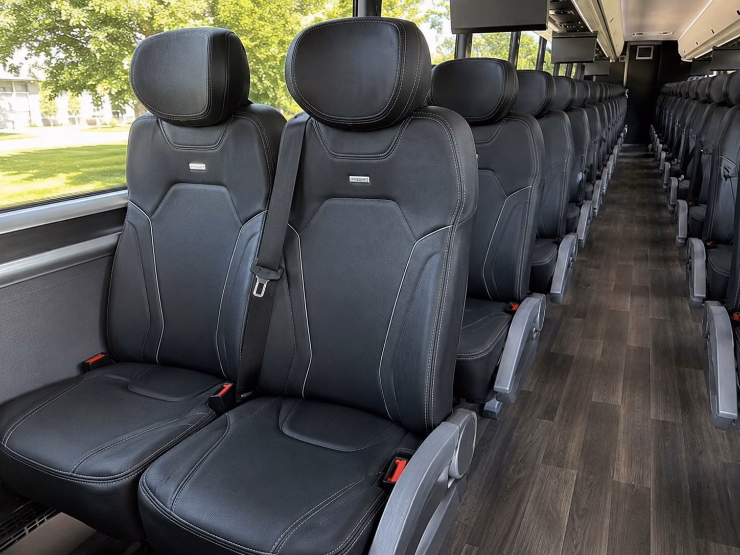 bridal party transportation to worcester s most beautiful wedding venues